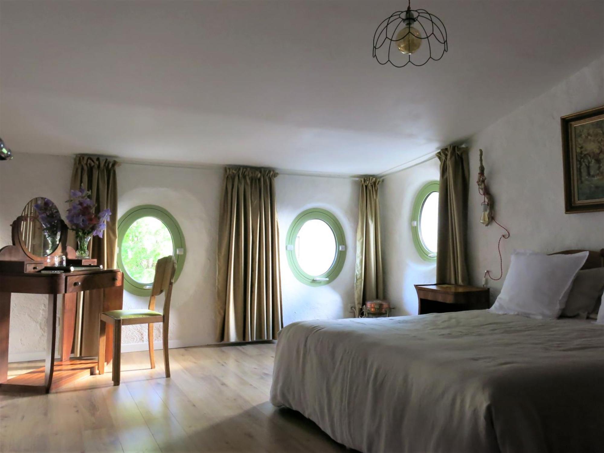 Bed and Breakfast La Buissonnière à Oppède Extérieur photo